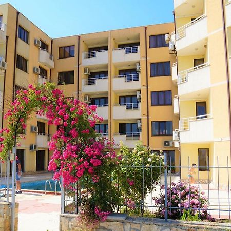Apartments Paskalina Бяла Екстер'єр фото